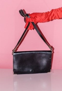 Vintage Y2K minimal envelope leather crossbody bag in black