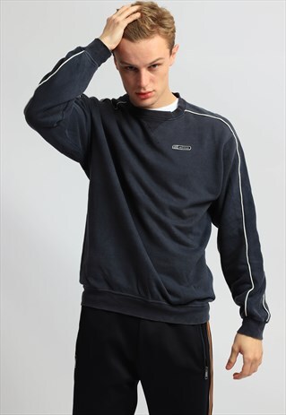VINTAGE ADIDAS SWEATSHIRT