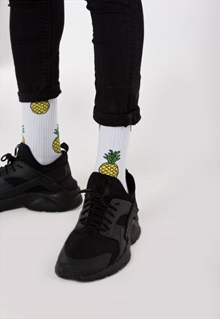 PINEAPPLE SOCKS