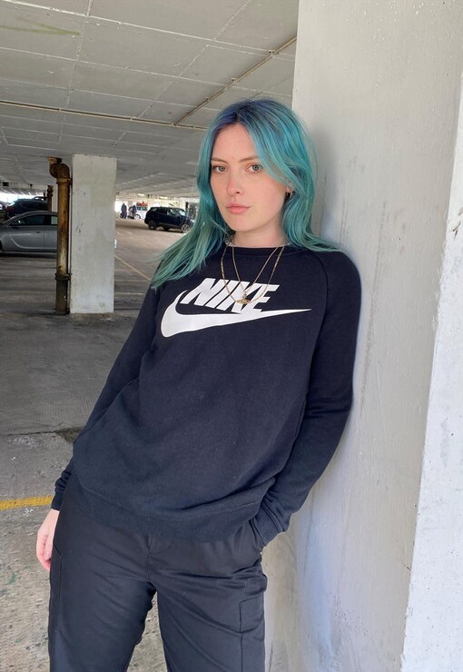 garment image
