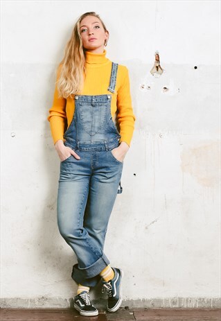 VINTAGE 90S DISTRESSED BOOTCUT DUNGAREES