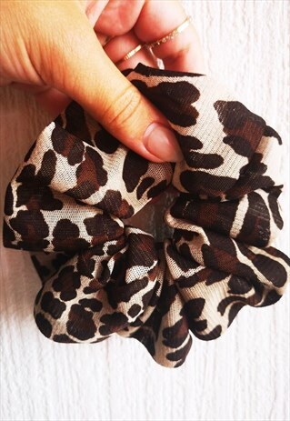 HANDMADE VINTAGE STYLE BIG POLKA DOT HAIR SCRUNCHIES