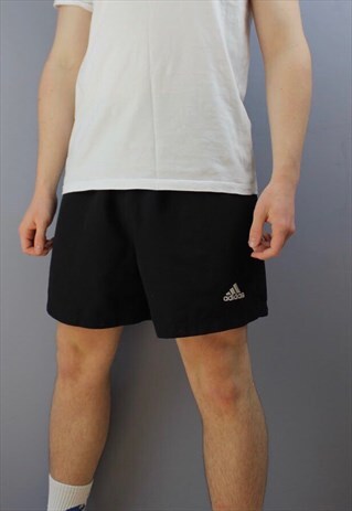VINTAGE ADIDAS SHORTS IN BLACK WITH EMBROIDERED LOGO, POCKET