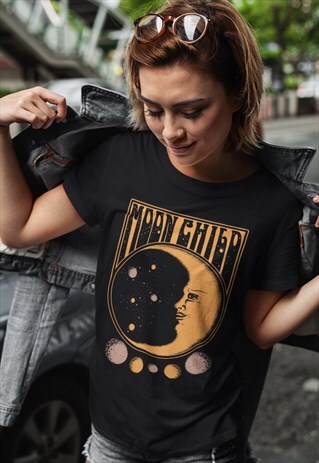 90S VINTAGE INSPIRED MOON T SHIRT BLACK, UNISEX