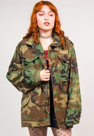 VINTAGE 90'S CAMOUFLAGE CAMO ARMY PRINT JACKET COAT