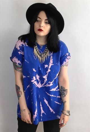 TIE DYE REWORKED T-SHIRT IN BLUE SIZE LARGE