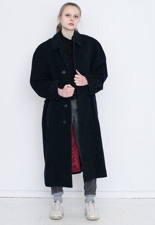VINTAGE BLACK LONG RETRO COAT