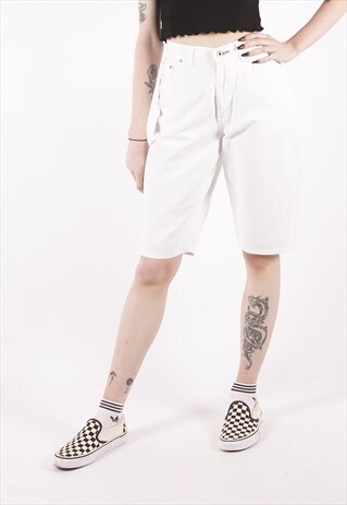 VINTAGE 90S WHITE DENIM KNEE LENGTH SHORTS /MM3688