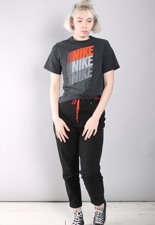 VINTAGE NIKE T-SHIRT