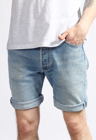 VINTAGE LEVI'S DENIM SHORTS