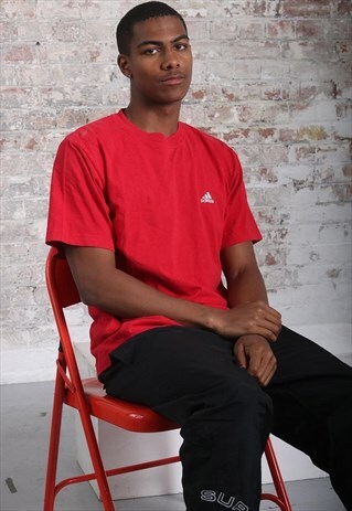 VINTAGE ADIDAS LOGO T-SHIRT RED