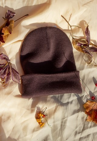 DEEP BURGUNDY BEANIE HAT