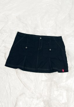 Vintage Y2K Mini Skirt in Black Low Rise