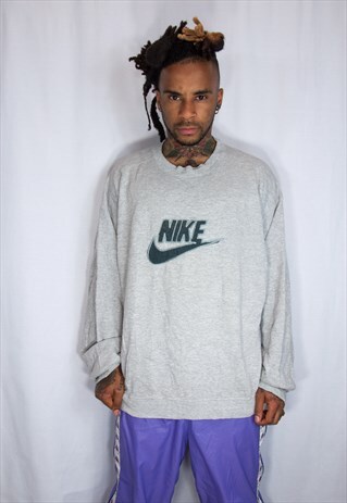 NIKE SWOOSH EMBROIDED VINTAGE SWEATER