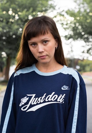 VINTAGE 00'S NIKE JUST DO IT LONG SLEEVE T SHIRT IN NAVY