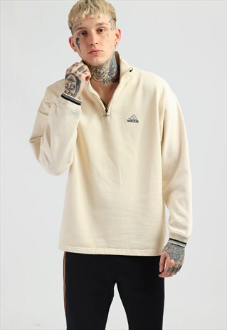VINTAGE ADIDAS 1/4 ZIP SWEATSHIRT