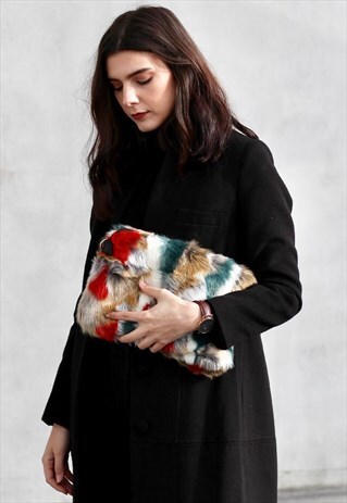 MIXED FAUX FUR CLUTCH