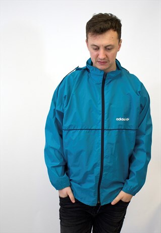 VINTAGE ADIDAS JACKET.