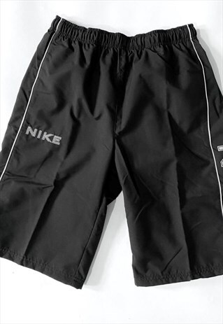 DEADSTOCK NIKE BLACK SHORTS - VINTAGE