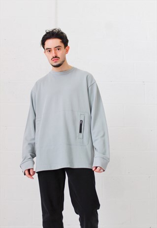 VINTAGE NIKE Y2K BASIC SWEATSHIRT