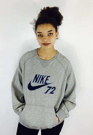 NIKE GREY SWOOSH SWEATER