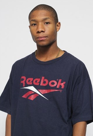 VINTAGE REEBOK T-SHIRT