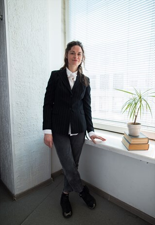 VINTAGE 80'S BLACK STRIPED BLAZER
