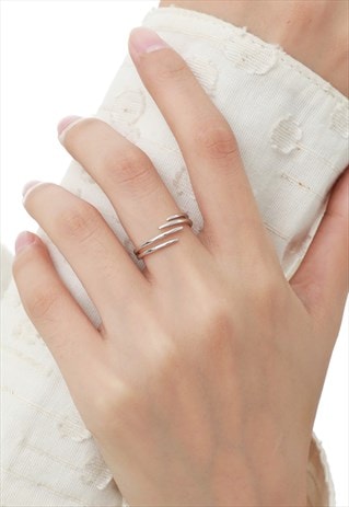 GEOMETRIC RING