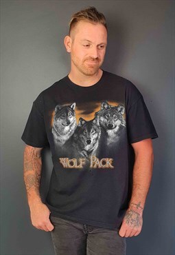 Vintage 90's LIFESTYLE CLASSICS Wolf Pack Graphic T-Shirt