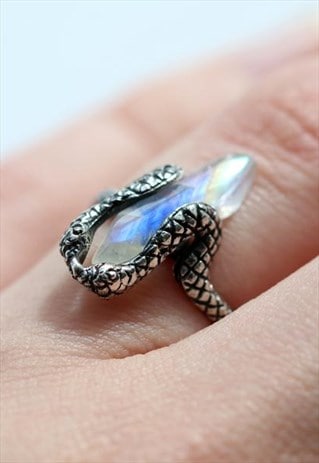 ACANTHOPIS MOONSTONE STERLING SILVER GOTHIC RING