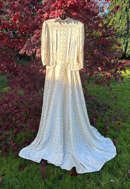 20's Vintage Cream Satin Peplum Wedding Dress With Train