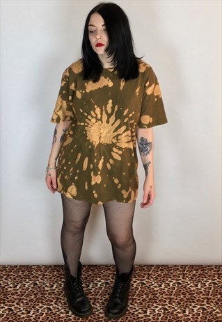 GRUNGE STYLE TIE DYE REWORKED T-SHIRT SIZE LARGE