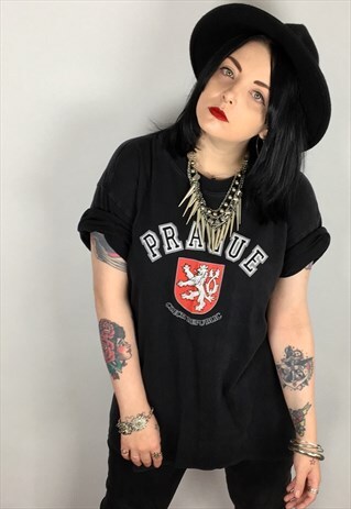 VINTAGE 90'S PRAGUE TOURIST T-SHIRT SIZE LARGE/XL