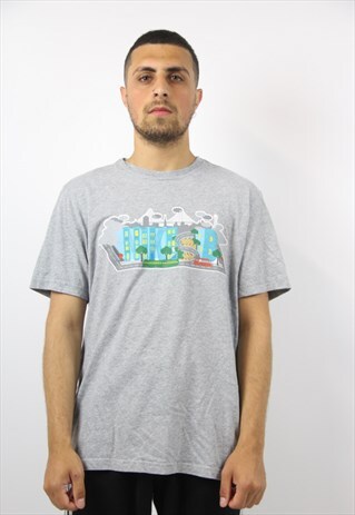 VINTAGE GRAPHIC NIKE T-SHIRT