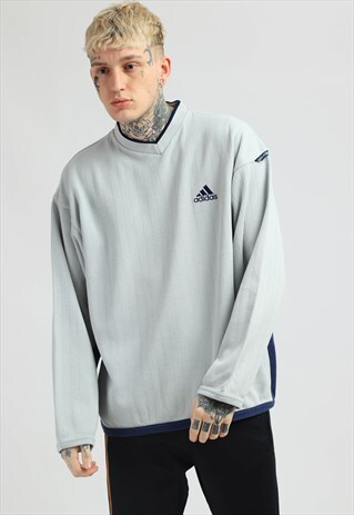 VINTAGE ADIDAS SWEATSHIRT