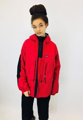 VINTAGE PATAGONIA WATERPROOF COAT