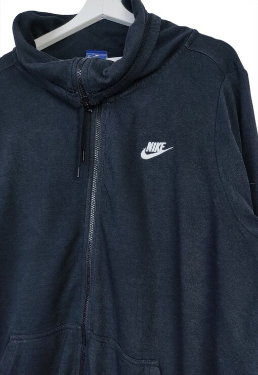 garment image