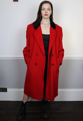 VINTAGE RED WOOL COAT WITH BLACK VELVET COLLAR