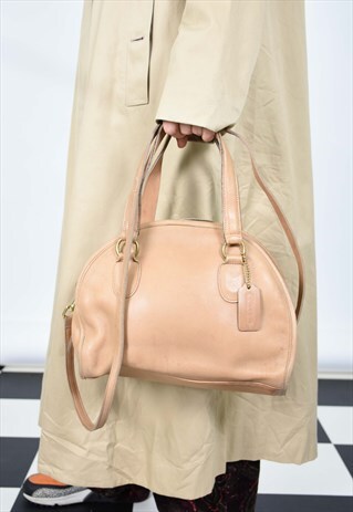 BEAUTIFUL CREAM COACH SHOULDER AND HAND BAG