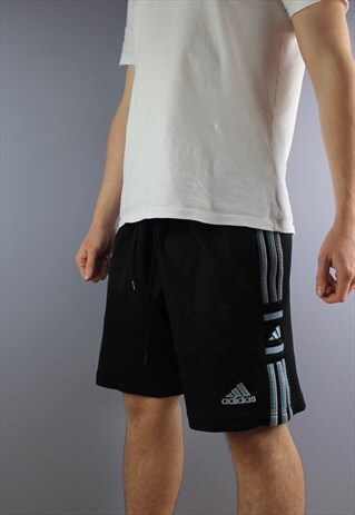 VINTAGE ADIDAS SHORTS IN BLACK WITH POCKETS, EMBROIDERED LOG