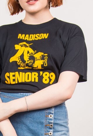 VINTAGE 90'S T-SHIRT USA COLLEGE