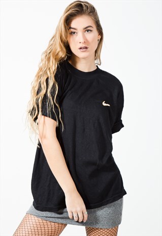 VINTAGE 90S NIKE SPORT T-SHIRT / S5607