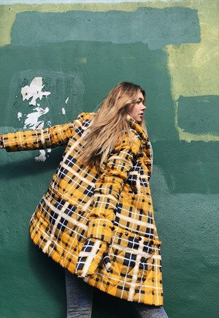 PUFFER JACKET IN YELLOW CHECK WITH QUILTING