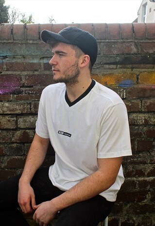 REEBOK T-SHIRT