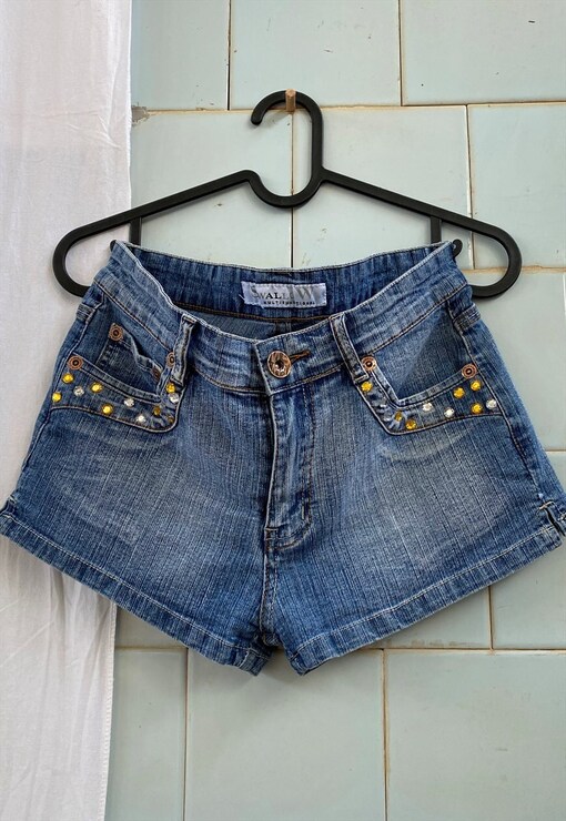 garment image