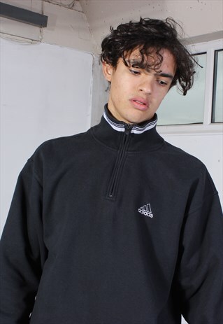 VINTAGE ADIDAS BLACK 1/4 ZIPPED SWEATSHIRT