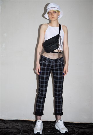 LOW WAIST BLACK CHECKERED JEANS