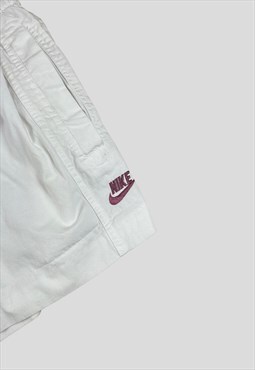 Nike Supreme Court Shorts  Vintage 90s  Elastic waistband  
