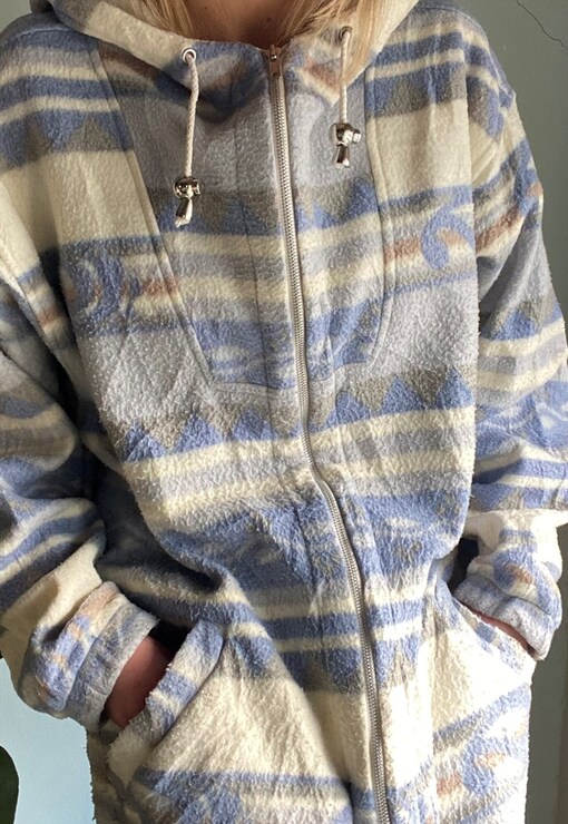 garment image