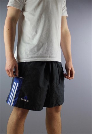 VINTAGE ADIDAS SHORTS IN BLACK WITH POCKETS, EMBROIDERED LOG